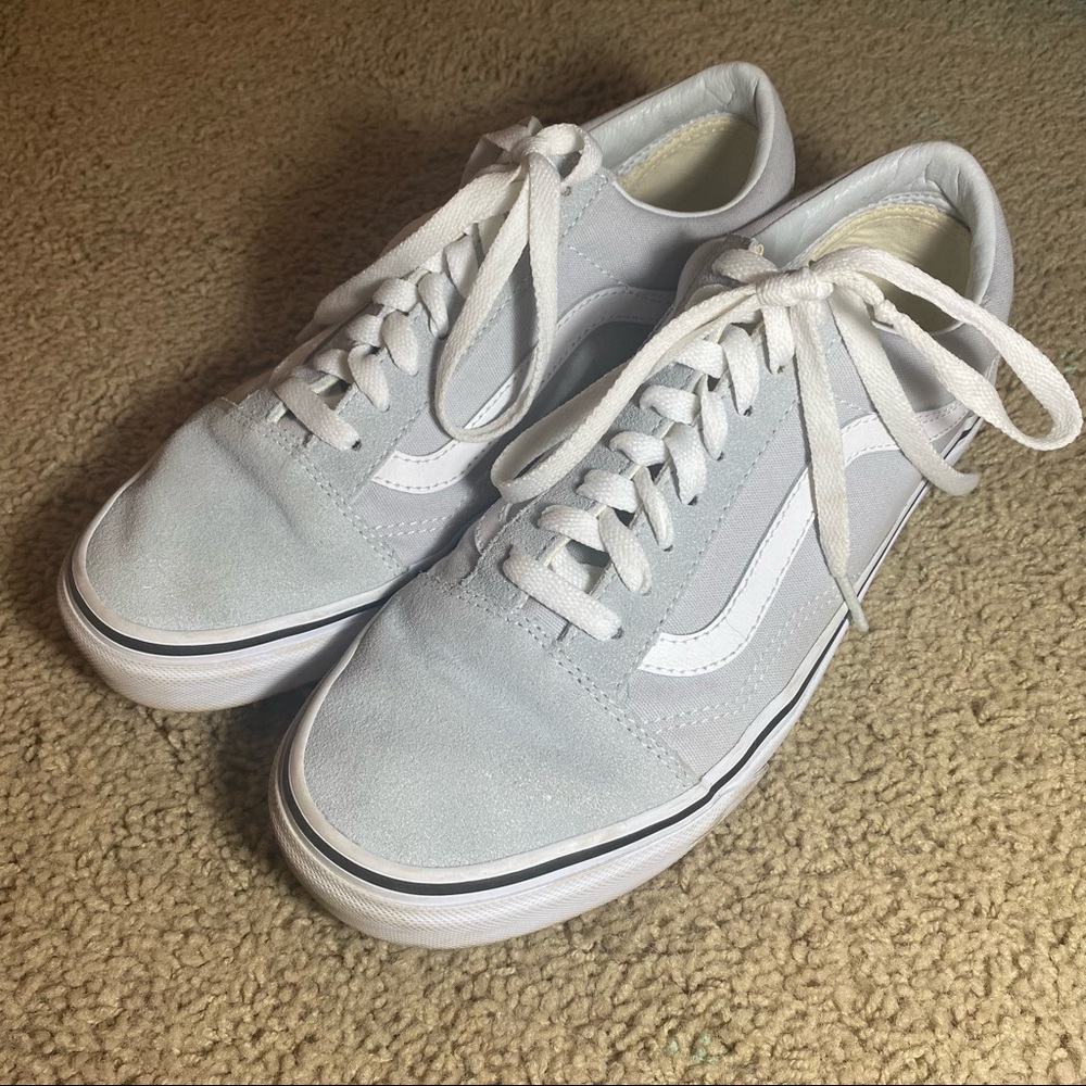 NEW Lace-Up Old Skool Vans (women’s 9/men’s 7.5)